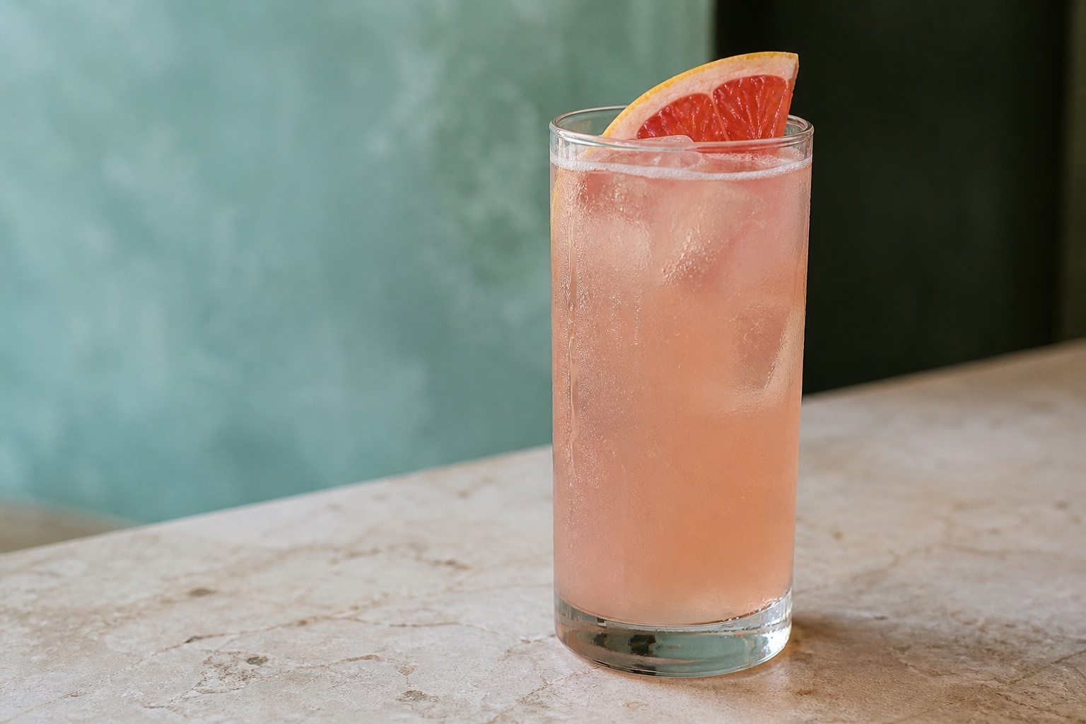Cocktail Paloma reinterpretato con Wolfrest Gin